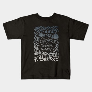 Thanksgiving moment Kids T-Shirt